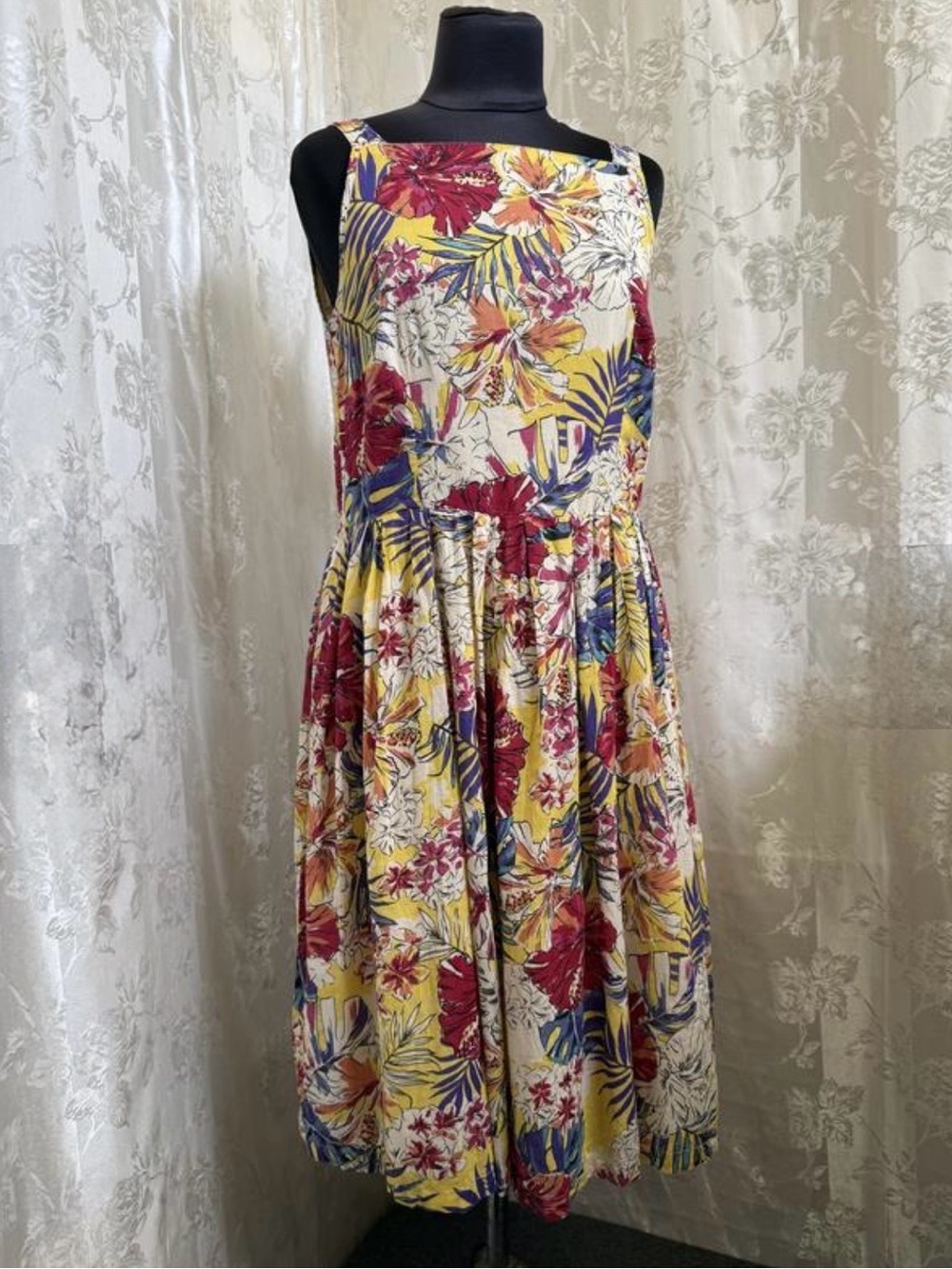 M&Co Vibrant Yellow Tropical Floral Sundress Size 16 US Palm Hibiscus Summer